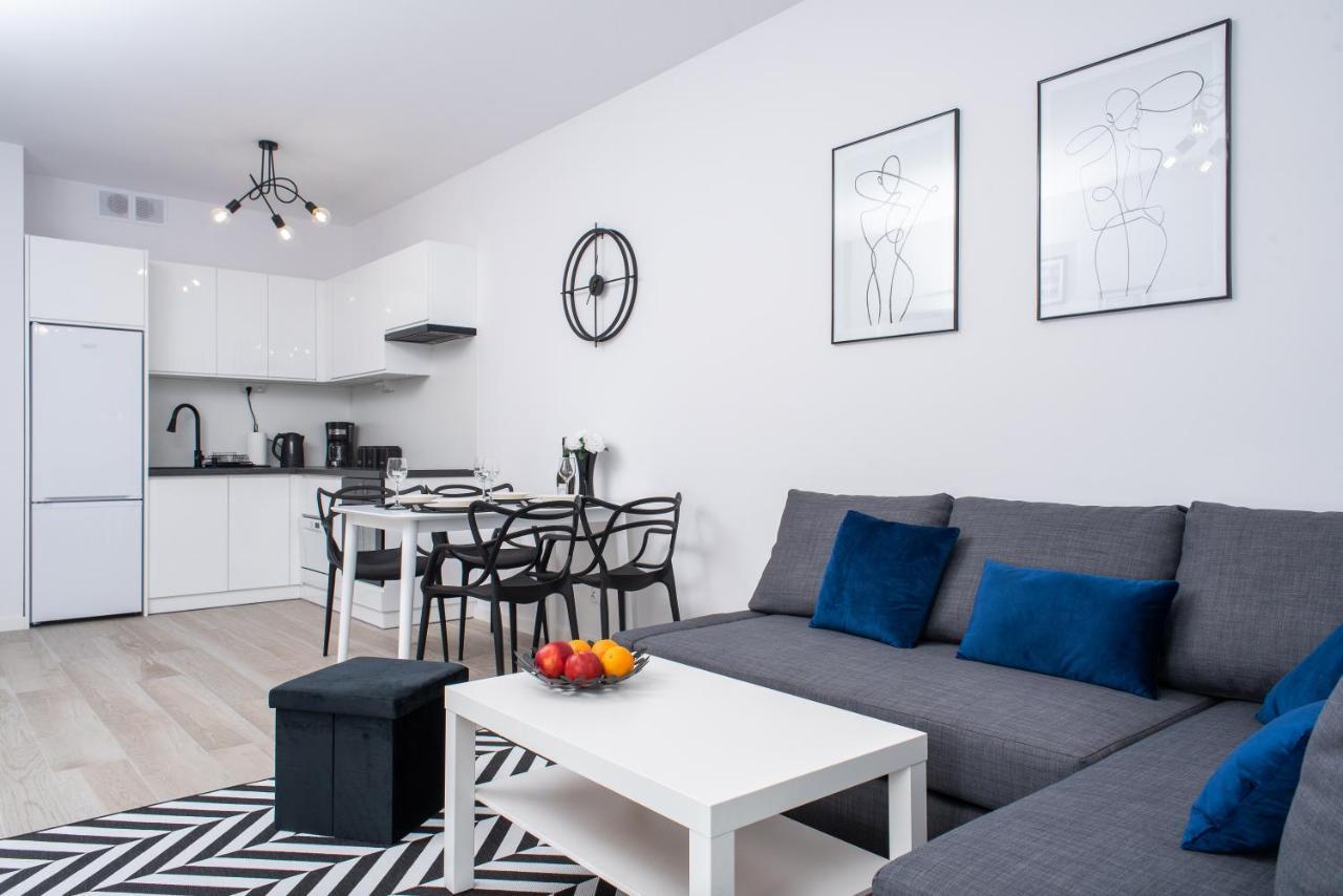 Apartament Happy Holiday Kolobrzeg Ngoại thất bức ảnh
