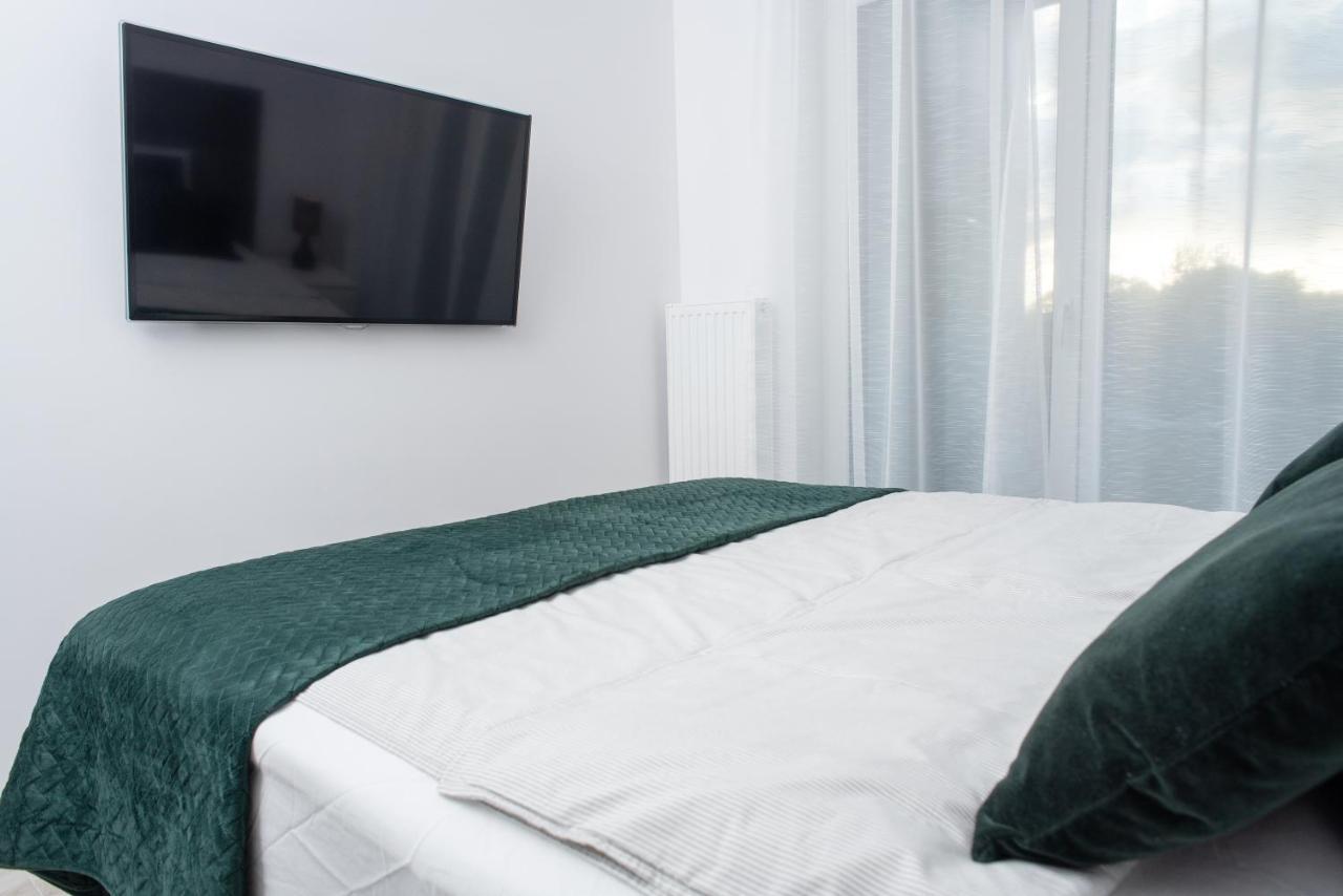 Apartament Happy Holiday Kolobrzeg Ngoại thất bức ảnh